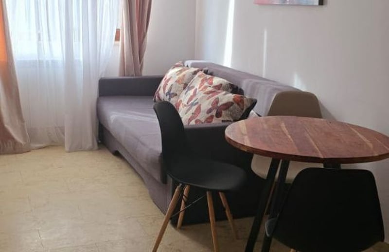 Аренда уютных 2-комнатных апартаментов, 50 м², район Мамая, Констанца, Румыния